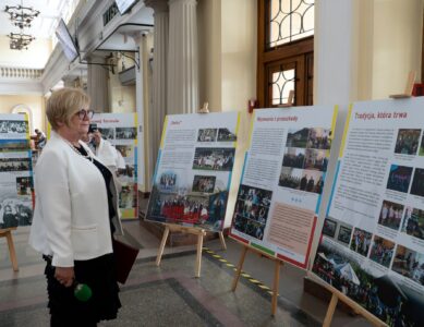 Wystawa „Kermesz — święto z historią” w Podkarpackim Urzędzie Wojewódzkim w Rzeszowie